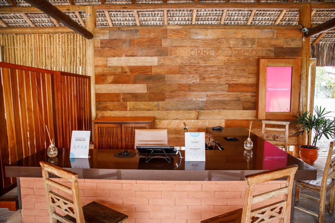 La Torre Resort All Inclusive Porto Seguro Eksteriør bilde Reception desk at the airport