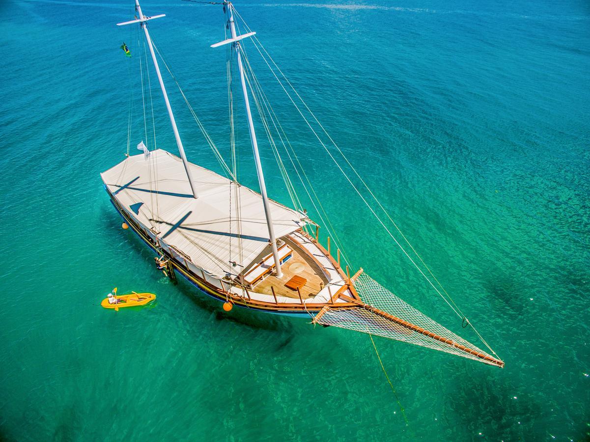 La Torre Resort All Inclusive Porto Seguro Eksteriør bilde Aerial view of a yacht in the Bay of Kotor